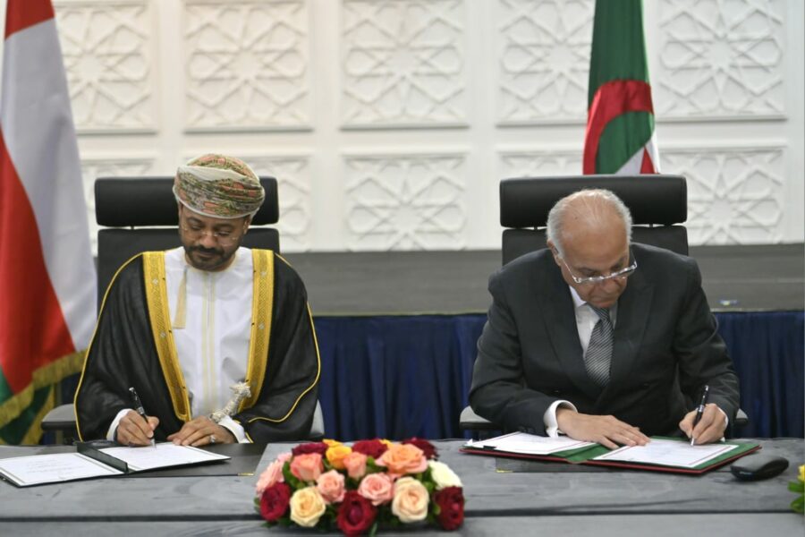 تعزيز العلاقات الجزائرية – العمانية: آفاق واعدة وتعاون مثمر